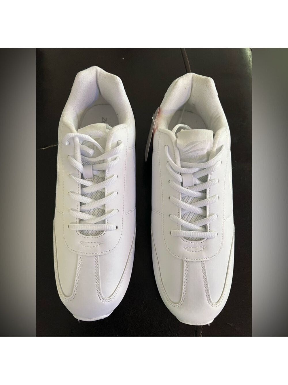 ZEPHZ WHITE TUMBLE SHOES
